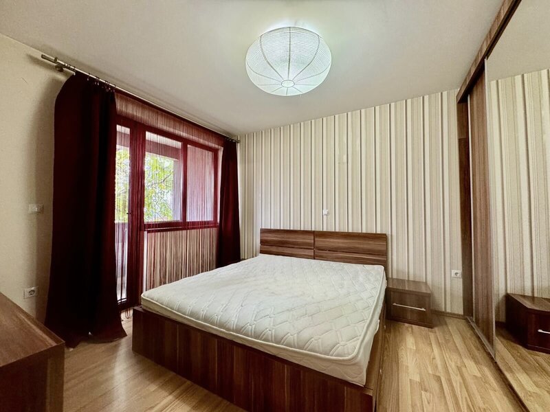 Bucurestii Noi, str. Galiceni, duplex in vila cu 6 camere,