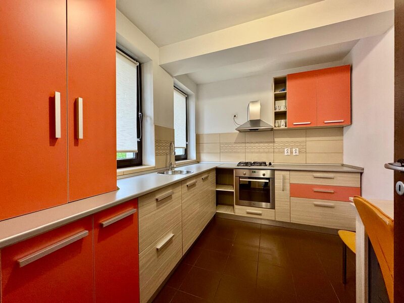 Bucurestii Noi, str. Galiceni, duplex in vila cu 6 camere,