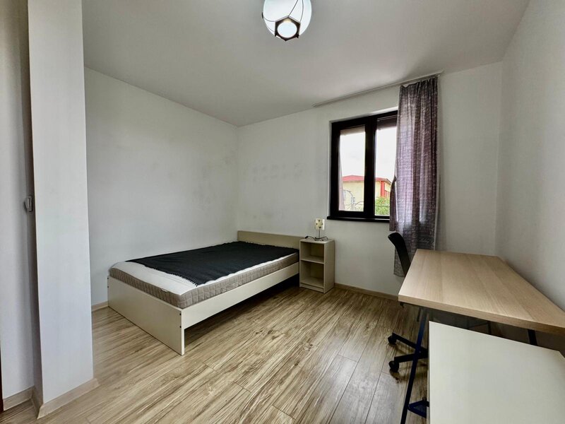 Bucurestii Noi, str. Galiceni, duplex in vila cu 6 camere,